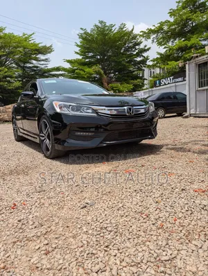 Photo - Honda Accord 2017 Black