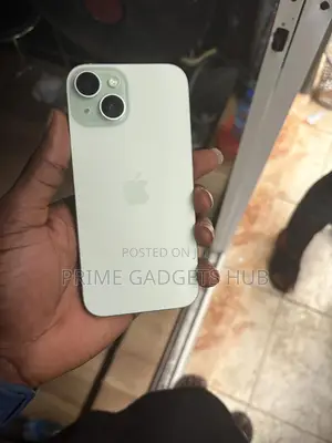Apple iPhone 15 128 GB Green