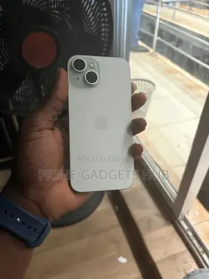 Apple iPhone 15 128 GB Green