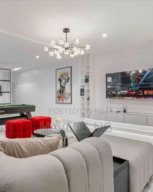 Contemporary 2-Bedroom Apartment in Lekki