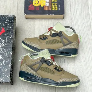 Photo - Original Nike Air Jordan Iv Available in Store