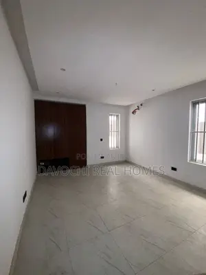 5 Bedroom Duplex for Sale