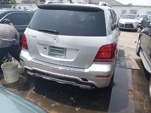 Photo - Mercedes-Benz GLK-Class 2014 Silver