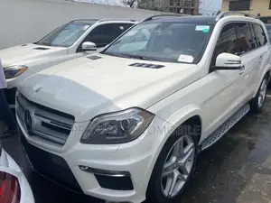 Mercedes-Benz GL-Class GL 550 2013 White