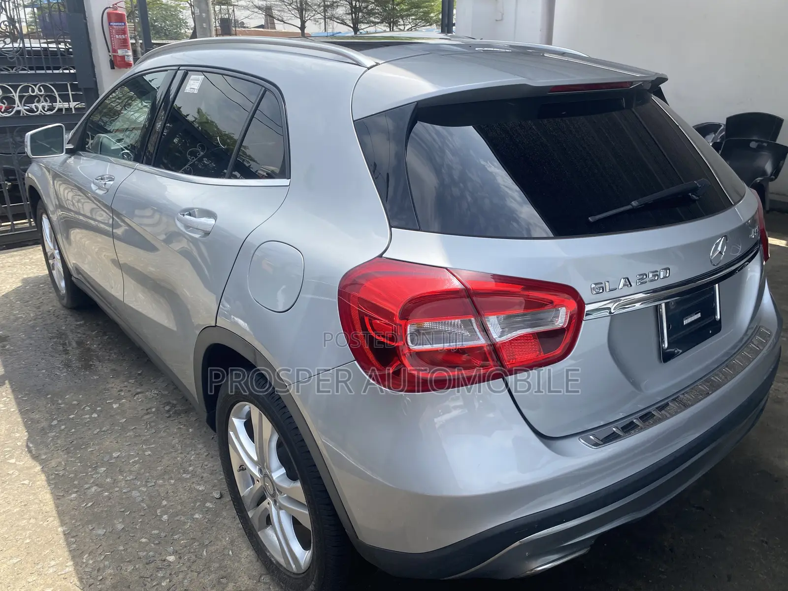 Mercedes-Benz GLA-Class 2016 Silver