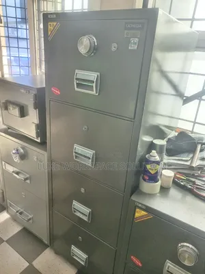 Uchida Bulletproof And Burglary Proof Fireproof Cabinet