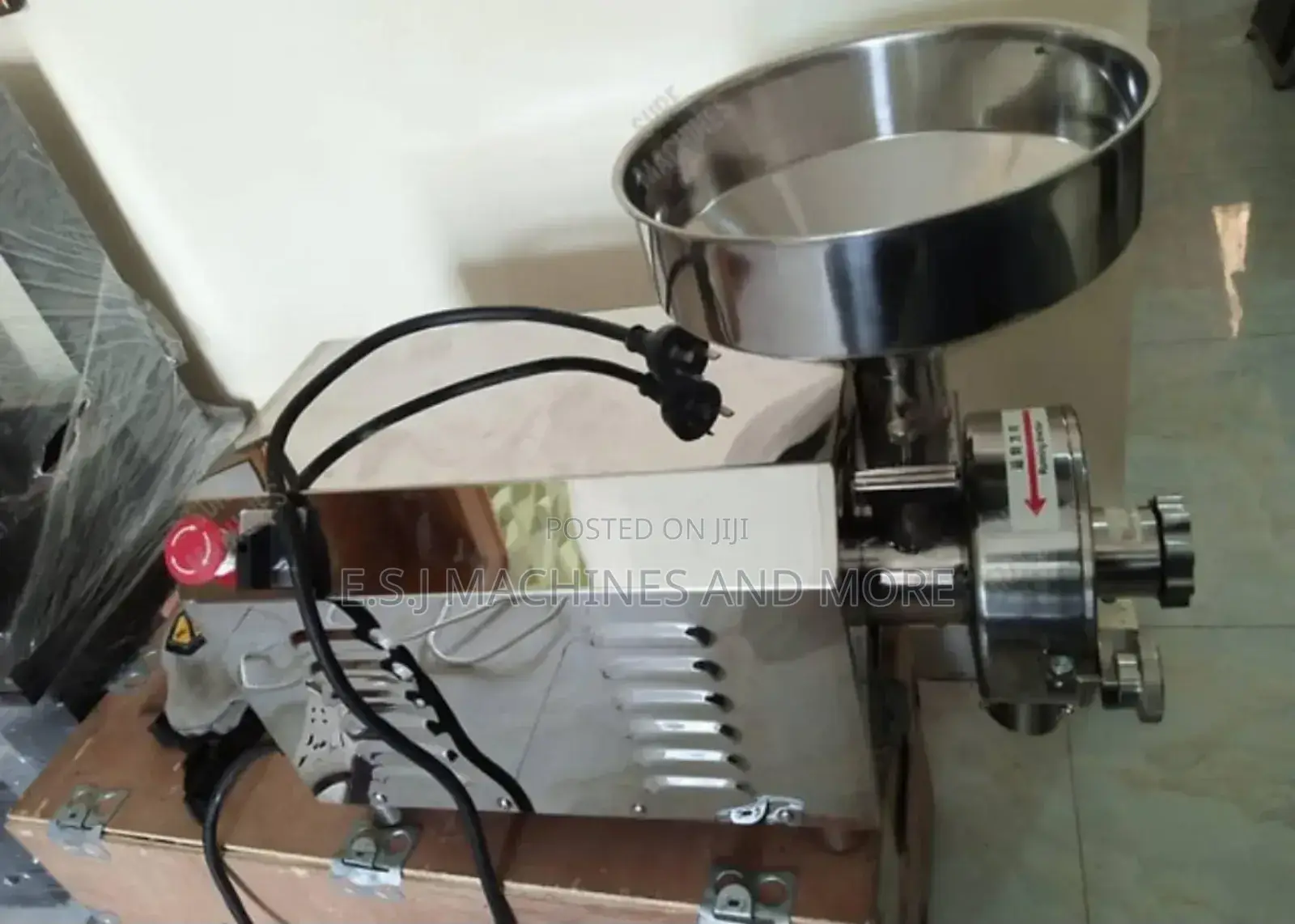 Grain Grinding Machine