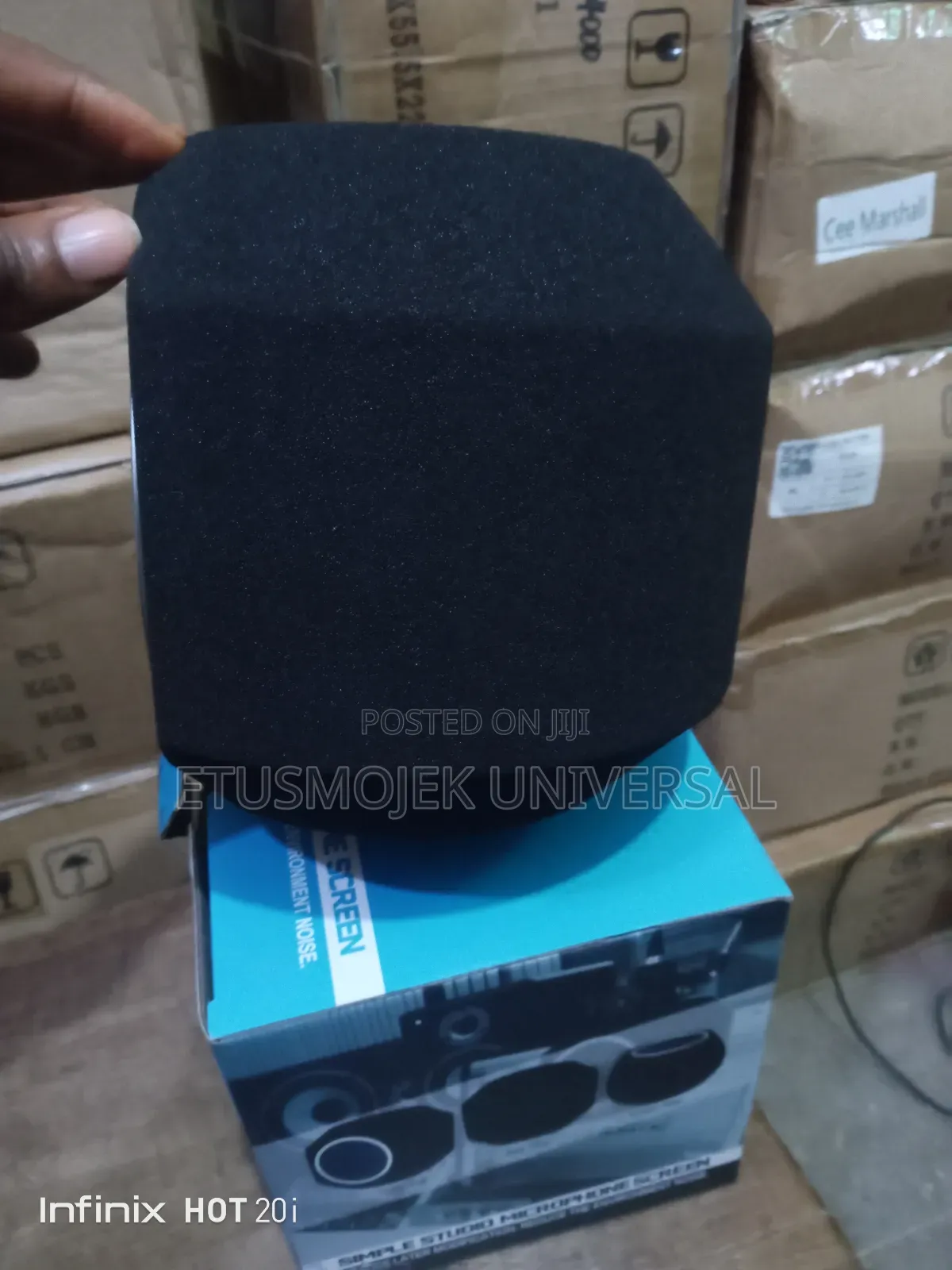 Simple Studio Microphone Screen