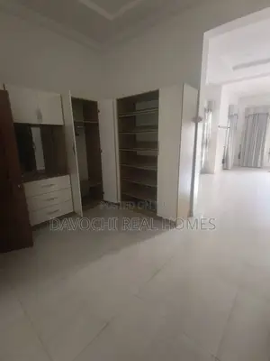 5 Bedroom Fully Detached for Sale or Rent