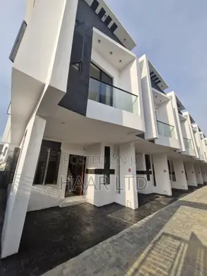 4bdrm Townhouse/Terrace in Ikota for sale