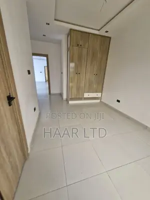 2bdrm Block of Flats in Ologolo for sale