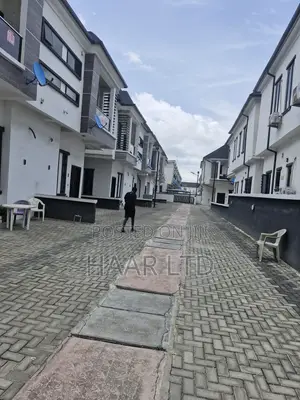 4bdrm Duplex in Royal Pine Estate, Lekki Phase 2 for sale