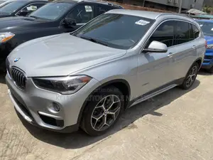 BMW X1 xDrive28i AWD 2016 Gray