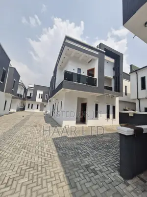 4bdrm Duplex in Lekki Phase 2 for sale