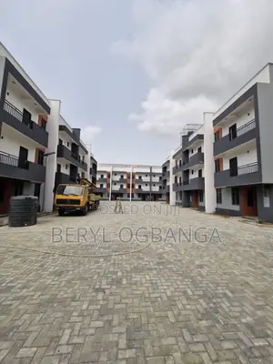 4bdrm Townhouse/Terrace in Ikate for sale