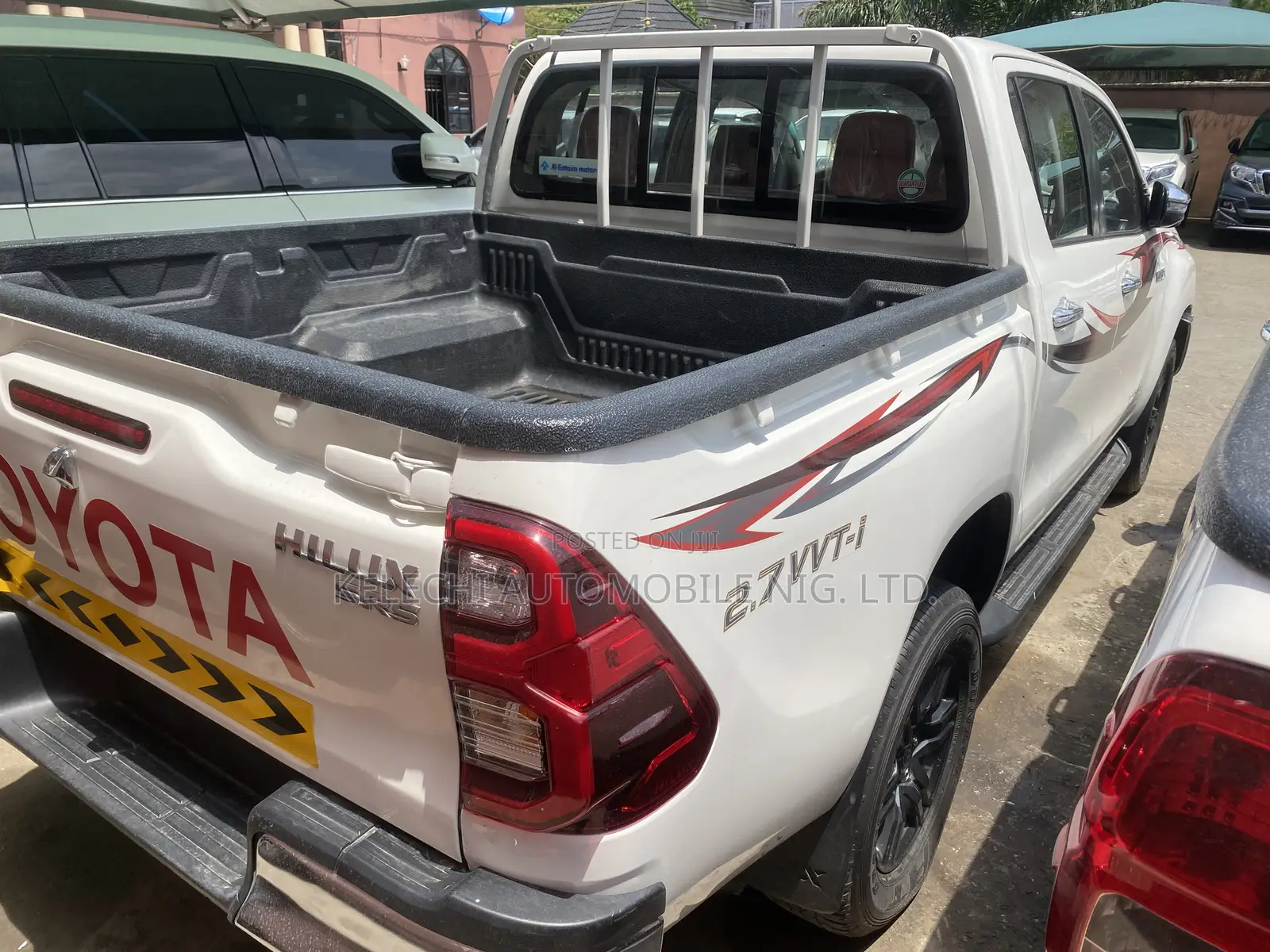 Toyota Hilux 2023 White