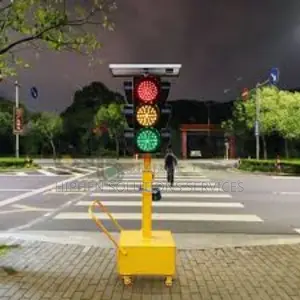 Quality Solar Traffic Lights for Road