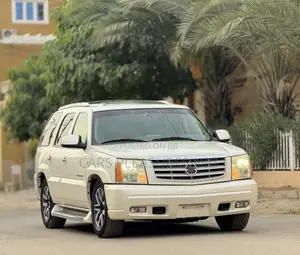 Cadillac Escalade 2005 White