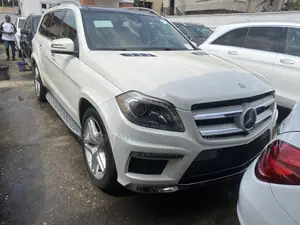 Mercedes-Benz GL-Class GL 550 2013 White