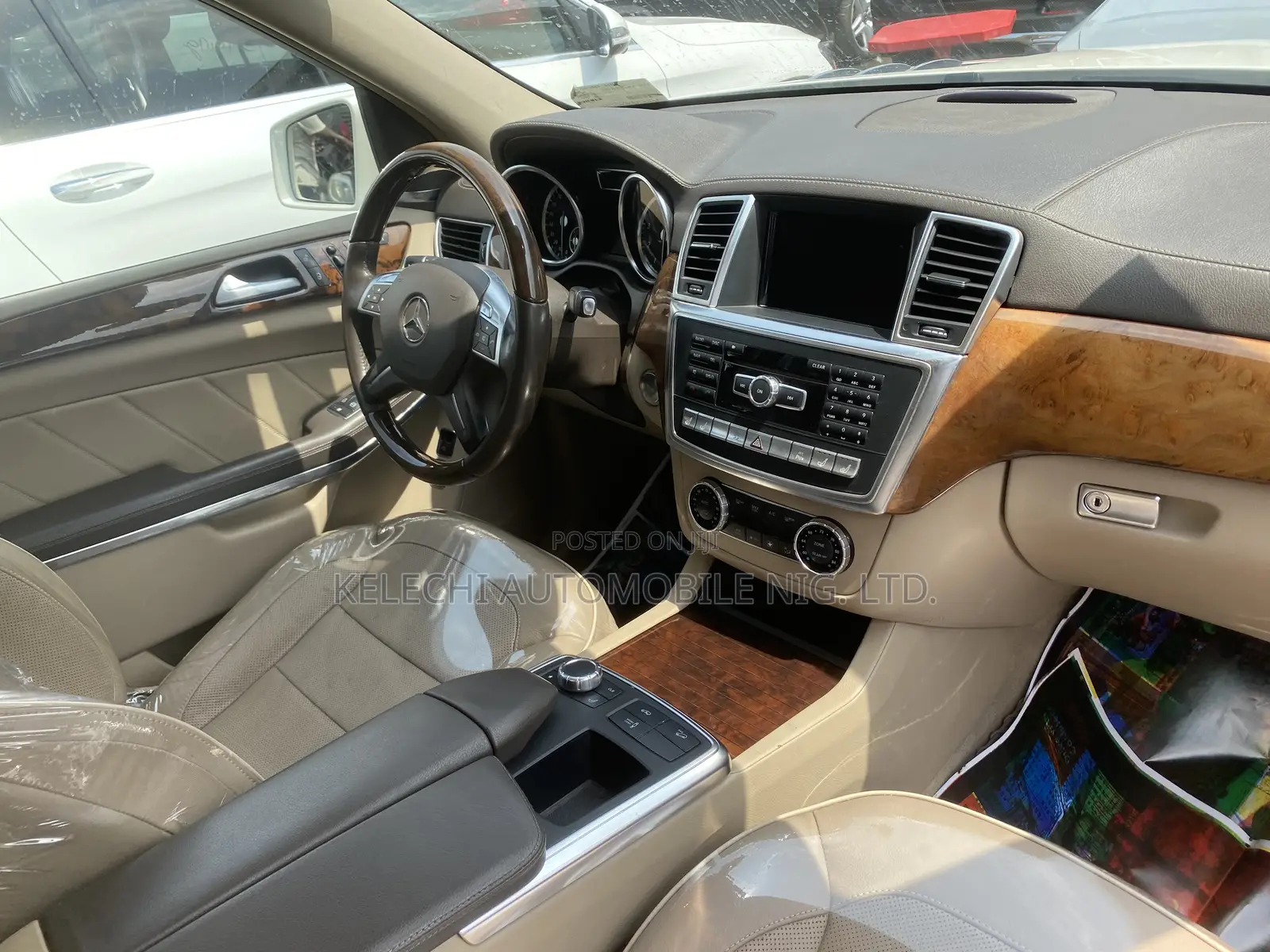 Mercedes-Benz GL-Class GL 550 2013 White