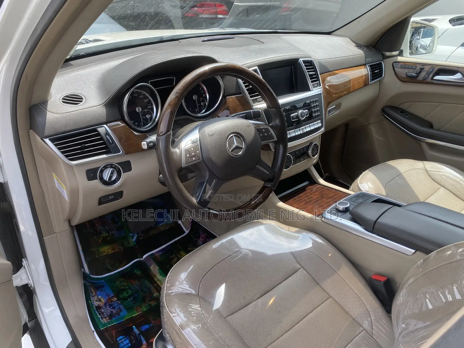 Mercedes-Benz GL-Class GL 550 2013 White