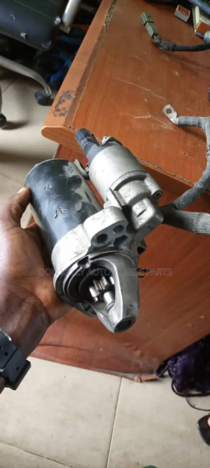 Audi Q7 or Bentley Kick Starter
