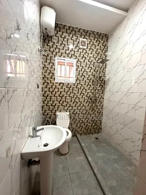 2bdrm Block of Flats in In An Estate for rent