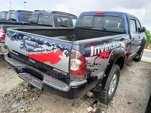 Toyota Tacoma PreRunner V6 4dr Double Cab 6.1 ft. SB (4.0L 6cyl 5A)