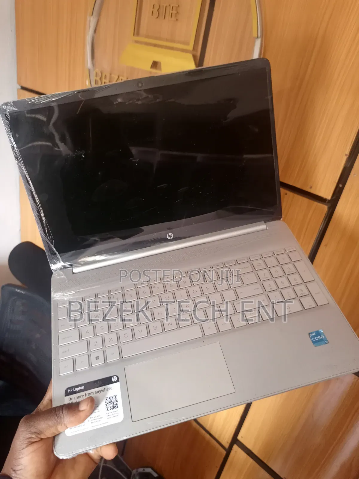 New Laptop HP 14S 8GB Intel Core I3 SSD 256GB