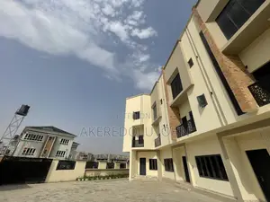 4bdrm Townhouse / Terrace in Jahi for rent