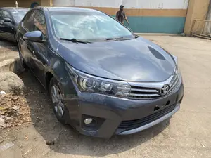 Toyota Corolla Altis 2015 Gray
