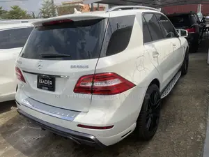 Mercedes-Benz M Class ML 550 4Matic 2013 White