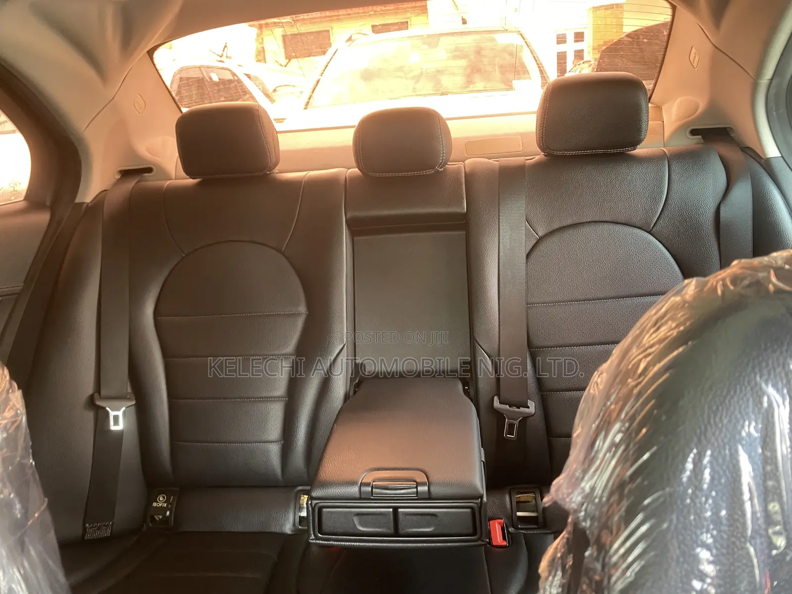 Mercedes-Benz C300 Base AWD 4Matic Sedan (2.0L 4cyl 7A) 2015 White