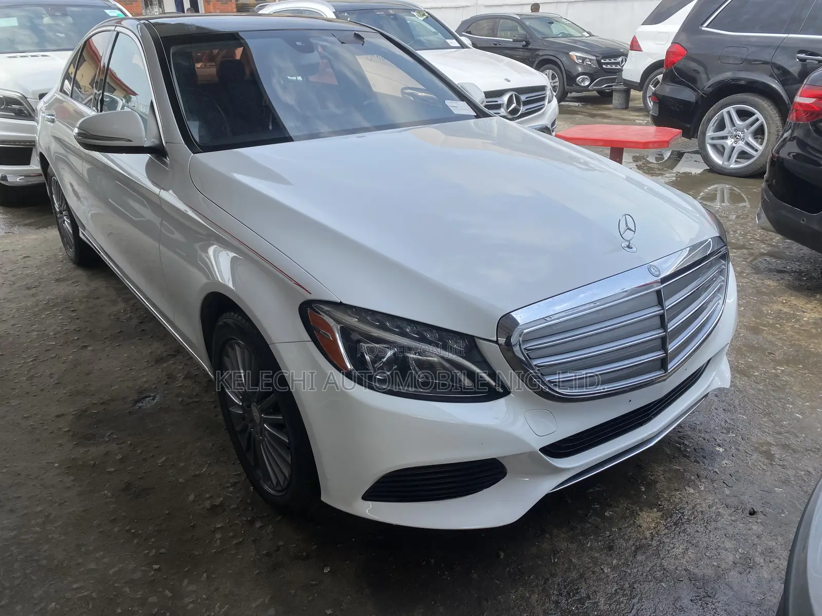 Mercedes-Benz C300 Base AWD 4Matic Sedan (2.0L 4cyl 7A) 2015 White