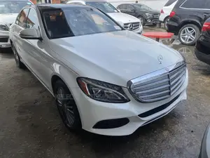 Mercedes-Benz C300 2015 White
