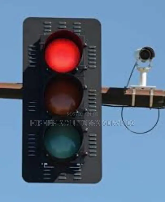 Solar Traffic Light for Drivers