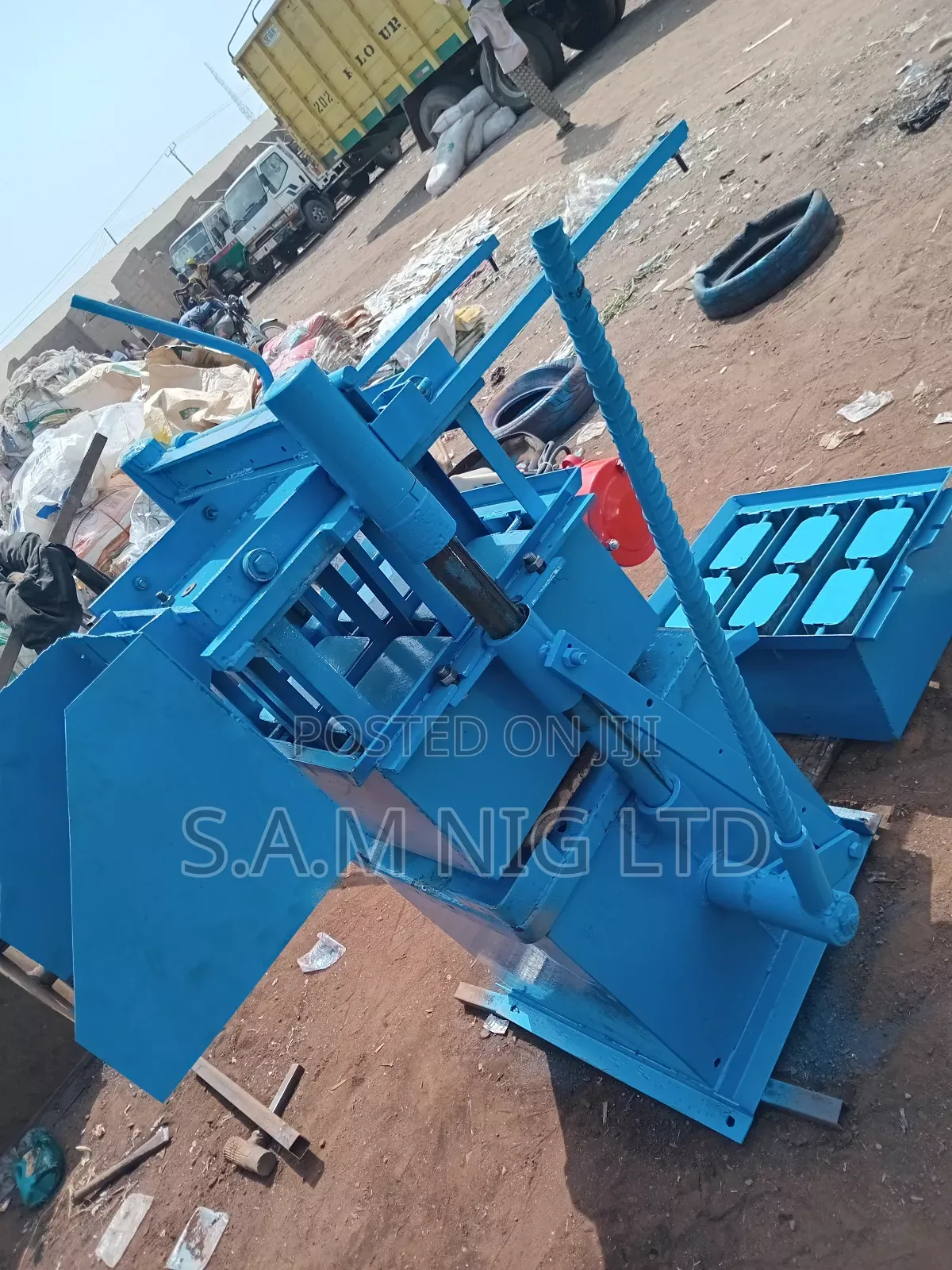 Concrete Block Making Machine