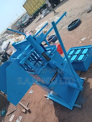 Concrete Block Making Machine