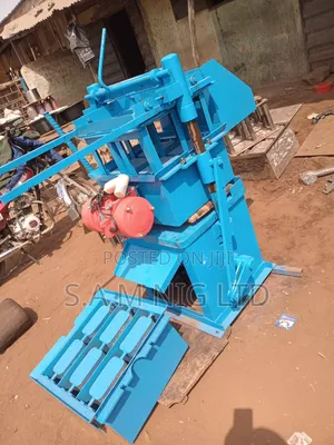 Concrete Block Making Machine