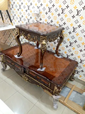 Newly Royal Center Table With 2 Stools