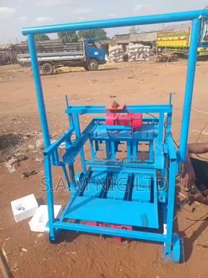 Vibrating Block Machine