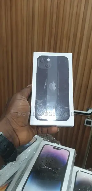 New Apple iPhone 13 128 GB Black