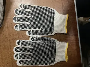 Dotted Handglove