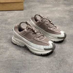 Nike Zoom Vomero 5