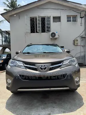 Toyota RAV4 Limited 4dr SUV AWD (2.5L 4cyl 6A) 2015 Gray