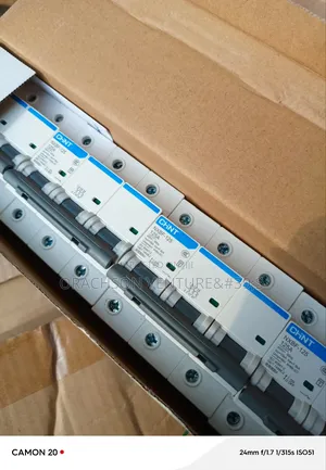 3pole 125amps MCB Chint