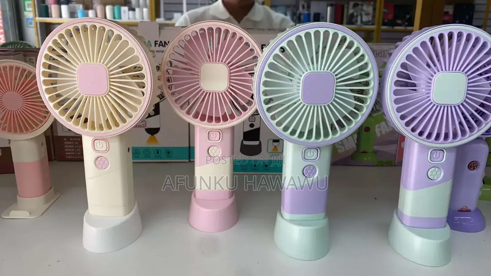 Digital View Hand Fan