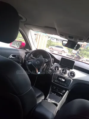 Mercedes-Benz GLA 250 2016 Red