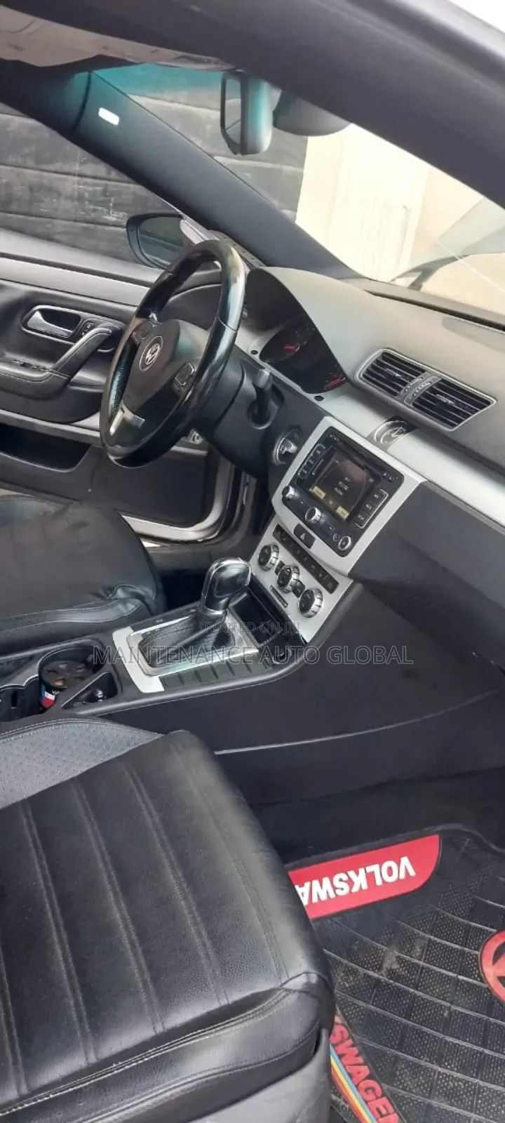 Volkswagen Passat 2014 Silver