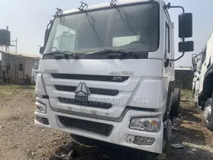 Howo 371 Truck White Color Long Chassis
